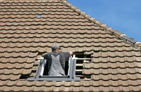 Pose de velux à Fay-de-Bretagne